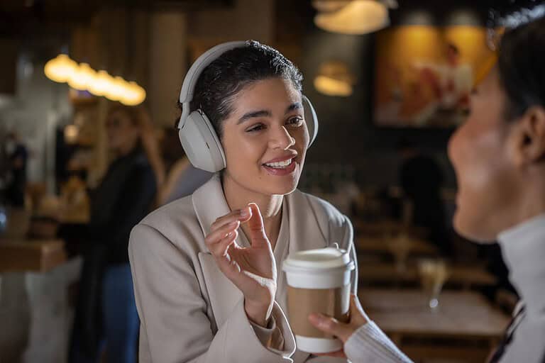 Get flagship Sony WH-1000XM5 headphones for only ₹23,490