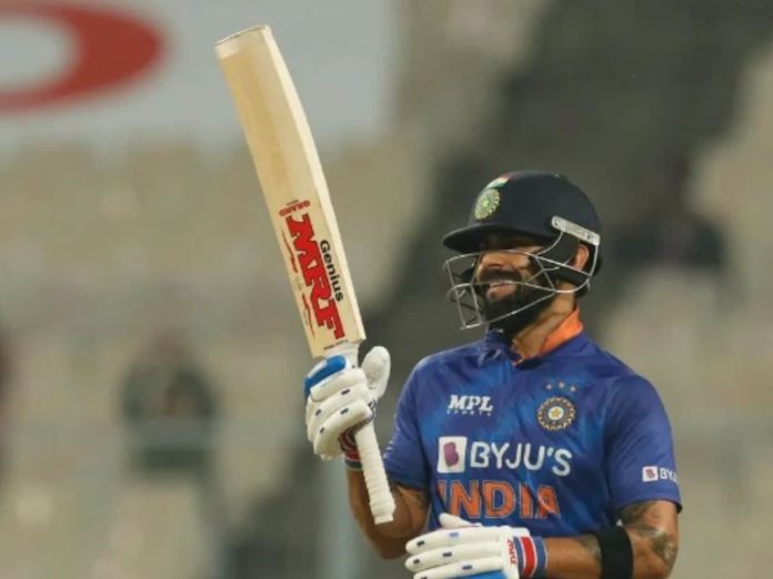 Virat Kohli hits 3,500 runs in T20I and equals the record of Ricky Ponting for smashing 71 centuries