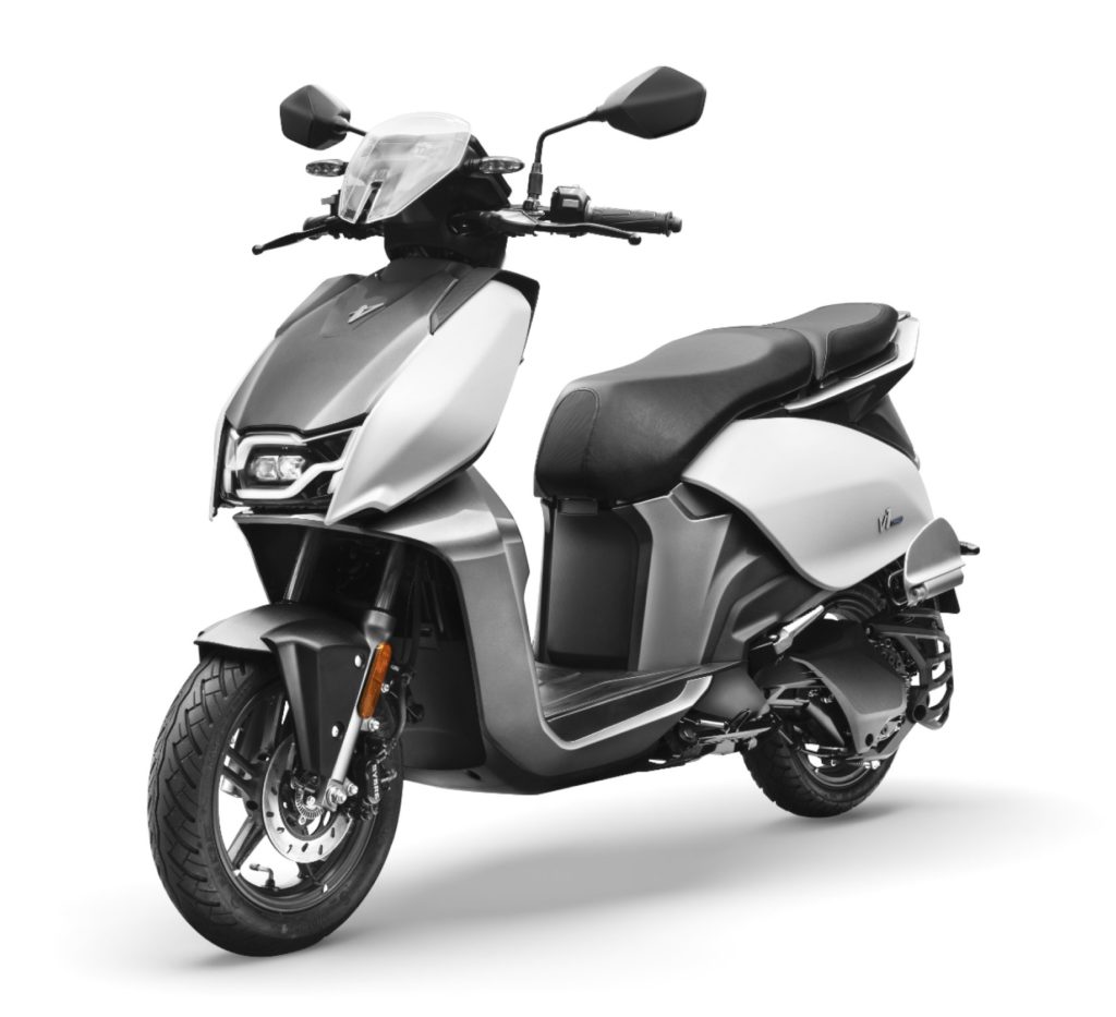 FeeUfQhXoAEfH8C Hero Vida V1 series: Everything We Need to Know about the E-Scooters 