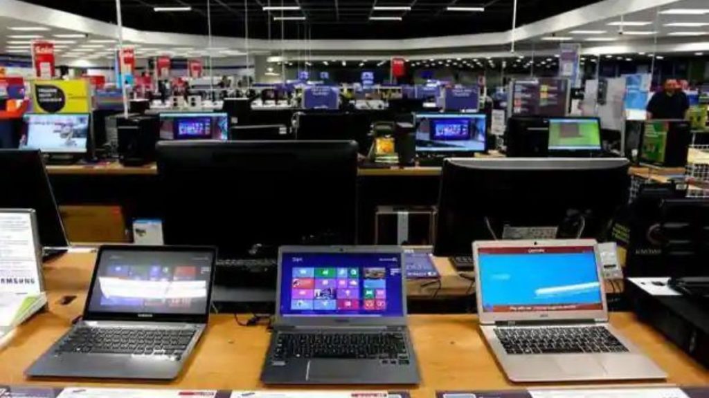 Worldwide PC shipments fell by 19.5% in the third quarter of 2022
