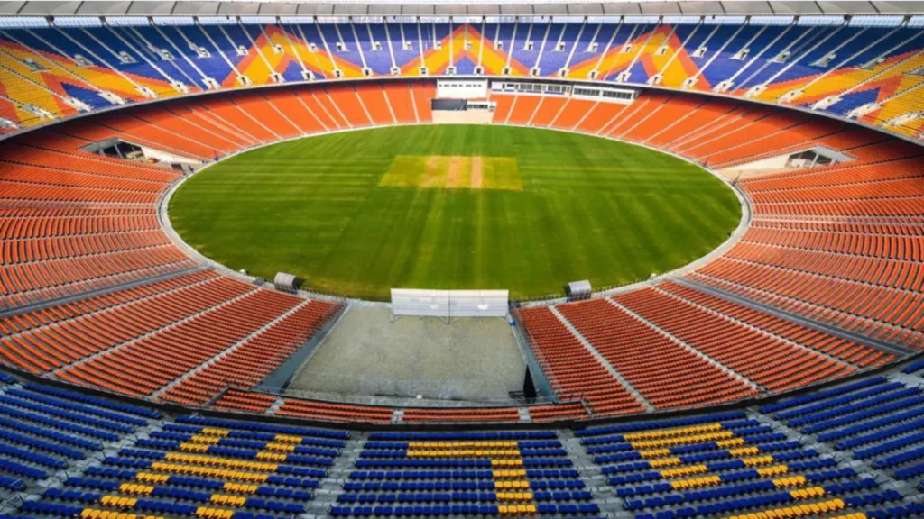 EumYf JVoAcmKKF Narendra Modi stadium created a Guinness World record for hosting the highest amount of audience in the IPL finale