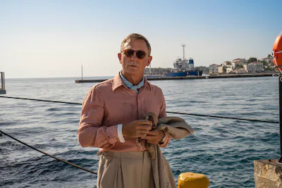 k2 Glass Onion: Knives Out: Daniel Craig takes New Murder Case in his hand