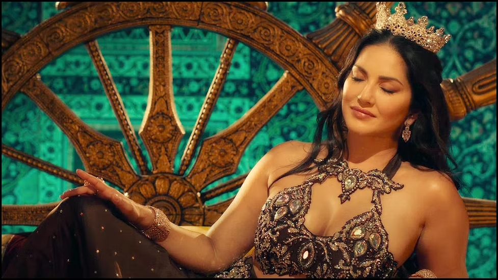 s3 Oh My Ghost: Sunny Leone is going to Appear in an Upcoming Horror-Comedy film