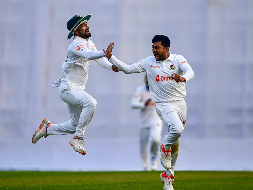 0410jfu8 mehidy hasan Bangladesh vs India Test 2, Day 3: India's top order is crushed in a 145-run chase, 45/4 at stumps