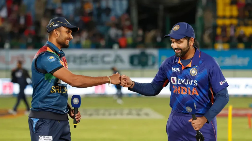 SL vs IND 2nd ODI: India won the match by 4 wickets, KL Rahul's 64* leads the team to victory