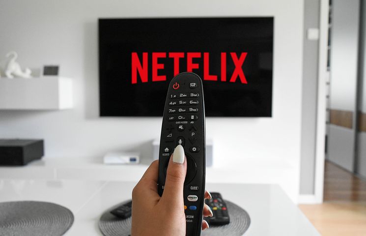 Netflix will begin charging by the end of March for password sharing
