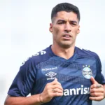 Luis Suarez says emotional goodbye to Gremio after 555th career goal