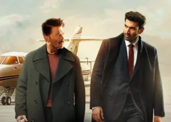 via- https://www.telegraphindia.com/entertainment/the-night-manager-trailer-aditya-roy-kapur-and-anil-kapoor-step-into-tom-hiddleston-and-hugh-lauries-shoes/cid/1911065