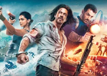 via- https://www.koimoi.com/bollywood-news/pathaan-trailer-leaked-online-shah-rukh-khan-smashing-the-baddies-in-a-viral-video-is-an-adrenaline-pump-we-all-needed-but-heres-the-truth-behind-it/