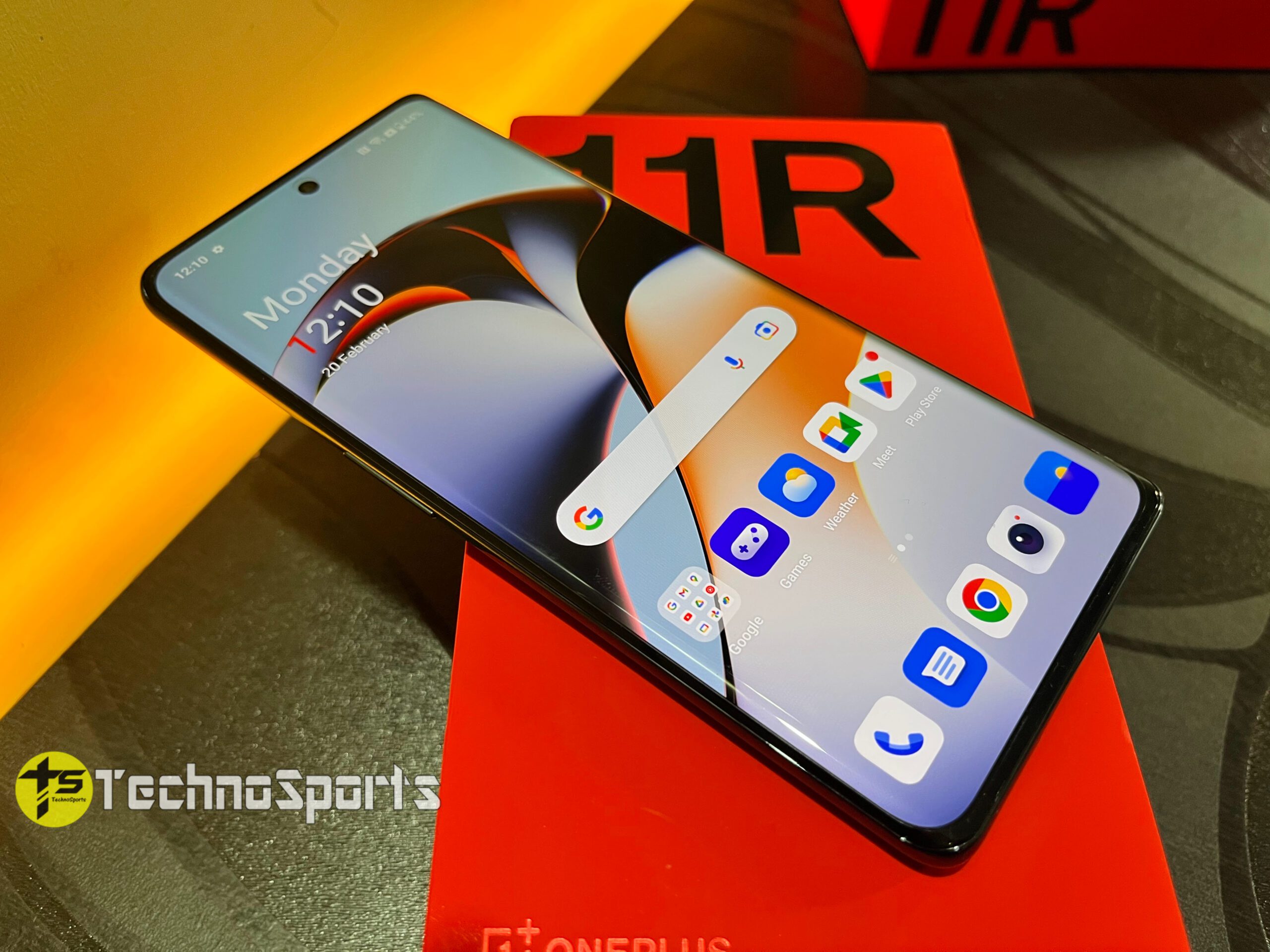 OnePlus 11R First Impressions: Affordable flagship for India!