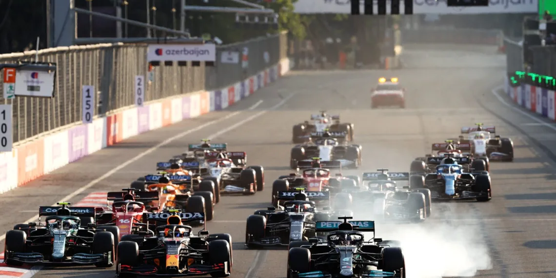 via- https://www.nytimes.com/2021/07/16/sports/autoracing/drive-to-survive-netflix-formula-one.html