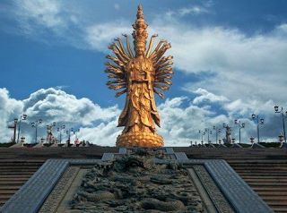 hui Top 10 Tallest Statues in the World as of 2024 (February 12)