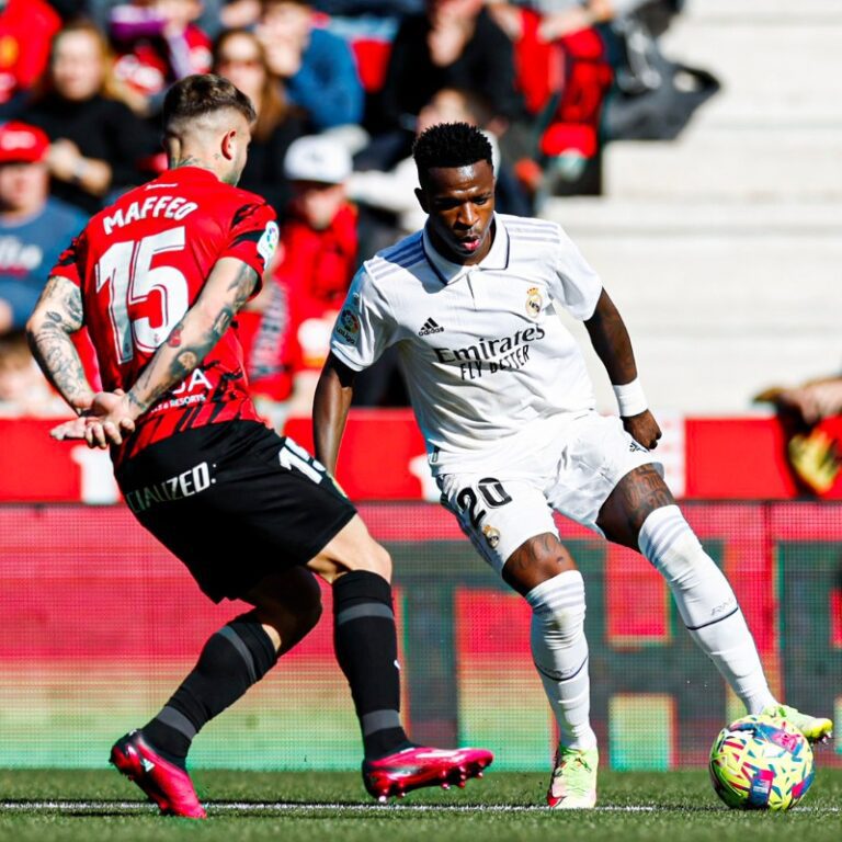 Real Madrid lose to Mallorca and go further behind Barcelona in the La Liga title race