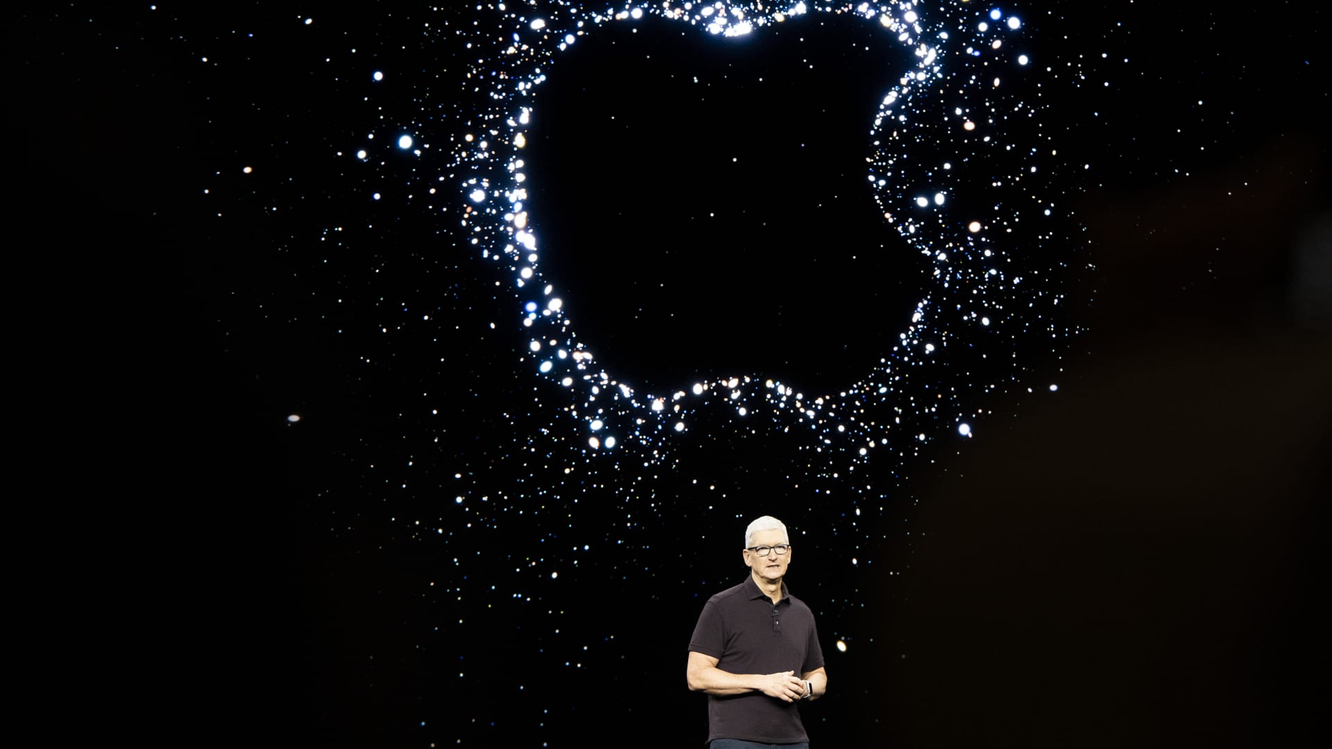 Apple CEO Tim Cook praises China for its continuous ties and Innovations