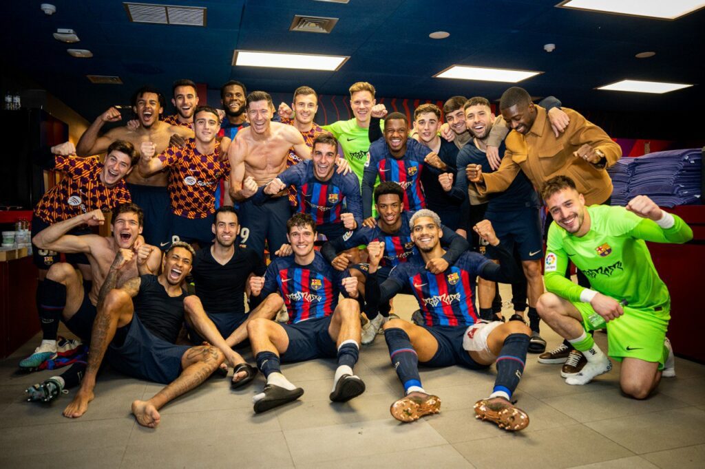 FroEs7CWIAEdLOc Barcelona 2-1 Real Madrid: Title decided for Barca at home?