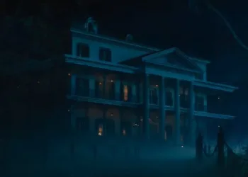 via- https://www.foxrenderfarm.com/tr/news/walt-disney-drops-official-teaser-trailer-for-haunted-mansion/