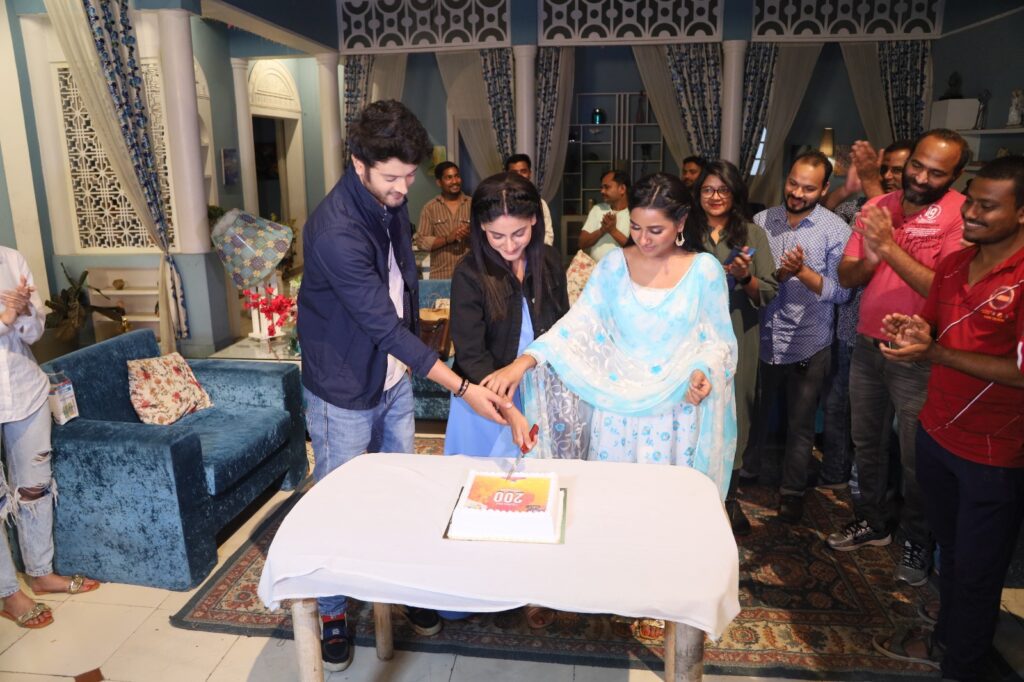 KKLS 200 Episodes Celebration 1 Kismat Ki Lakiro Se: Shemaroo Umang’s show accomplishes 200 episodes; the cast expresses their happiness over this milestone