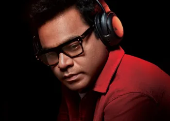 Launch offer: JBL Tour One M2 available for only ₹19,999