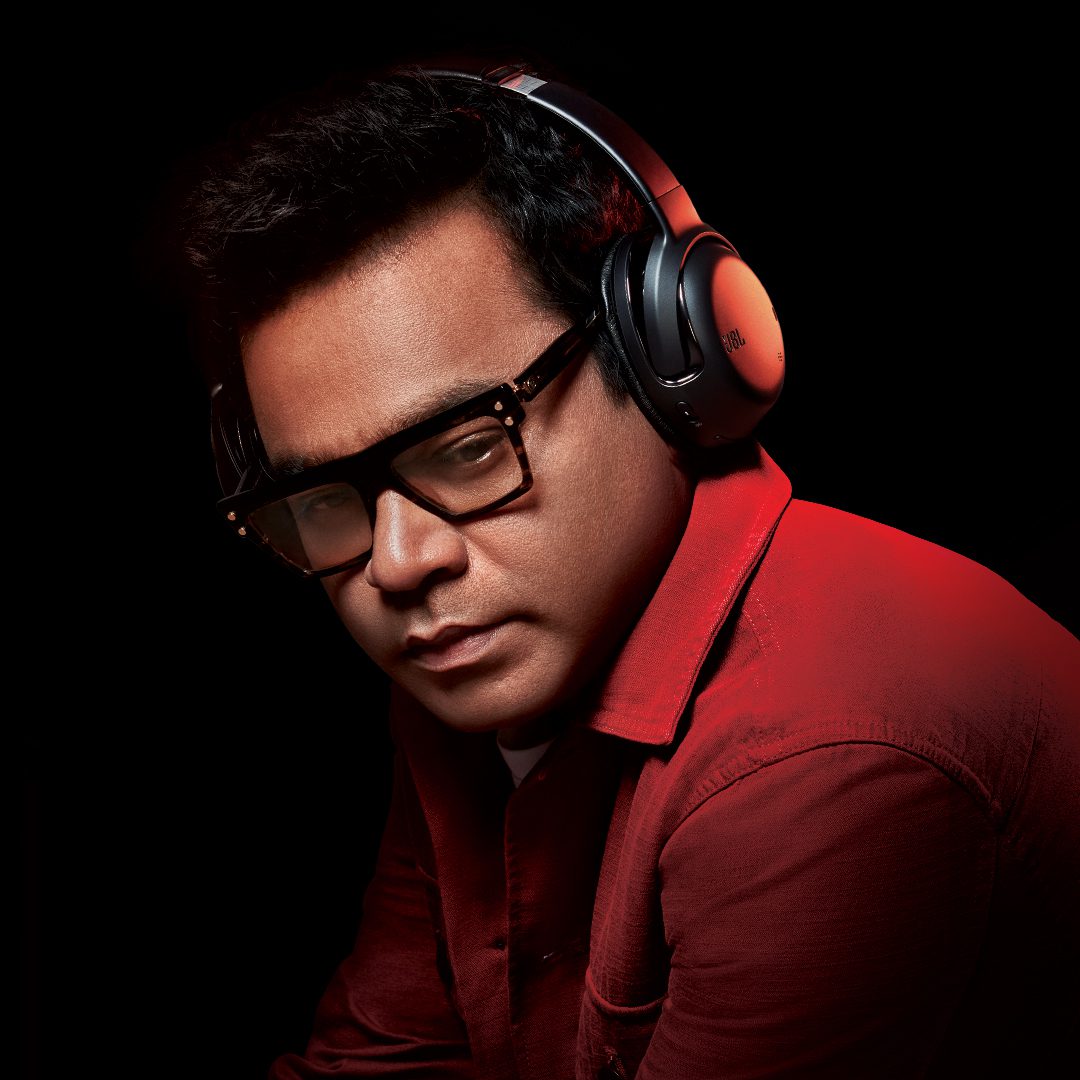 Launch offer: JBL Tour One M2 available for only ₹19,999