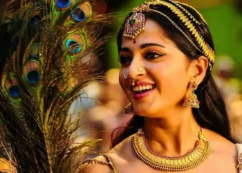 Gorgeous Anushka Shetty Age, Height, Weight, Income, Net Worth, and Family in 2023