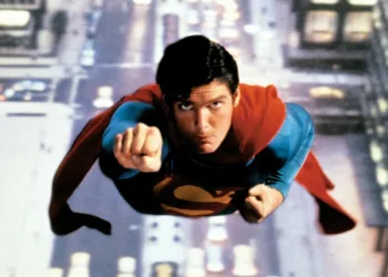 via- https://www.theguardian.com/film/2023/mar/17/james-gunn-superman-big-screen-second-coming-dc