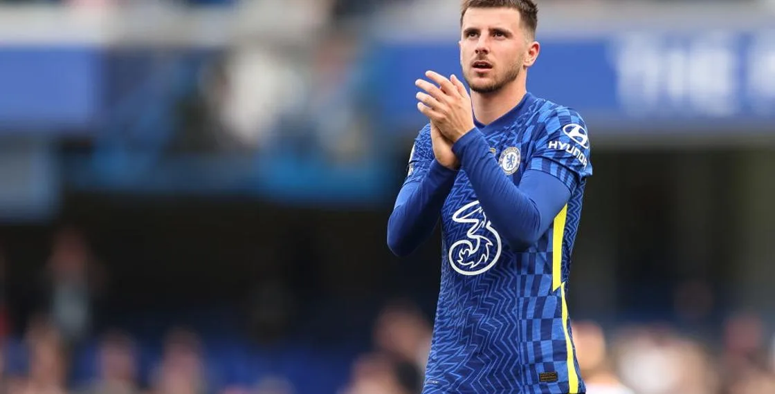 LONDON, ENGLAND - APRIL 24: Mason Mount of Chelsea at full time of the Premier League match between Chelsea and West Ham United at Stamford Bridge on April 24, 2022 in London, United Kingdom. (Photo by James Williamson - AMA/Getty Images)