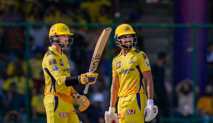 CSK defeats DC by a huge margin of 77 runs