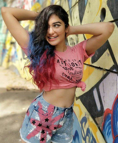 ad7 Attractive Adah Sharma Age, Height, Bio, Net Worth, Income, Assets, and Family in 2024