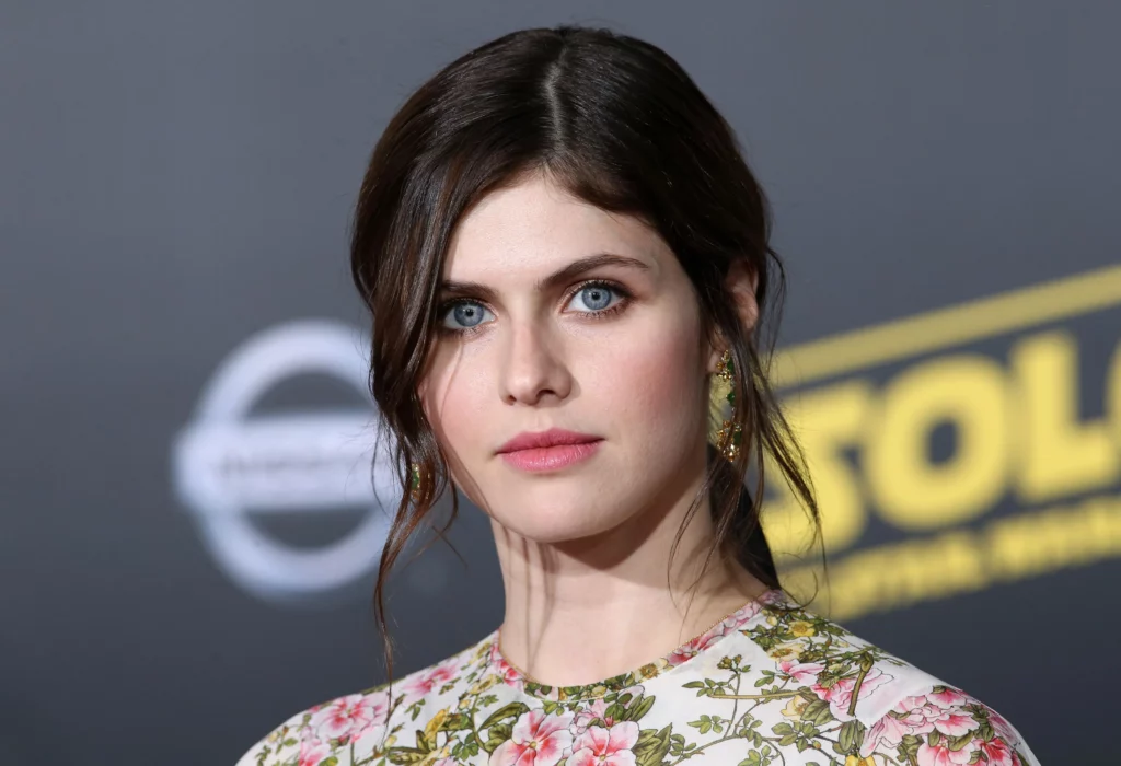 al2 Gorgeous Alexandra Daddario Age, Height, Bio, Income, Net Worth, and Family in 2024 