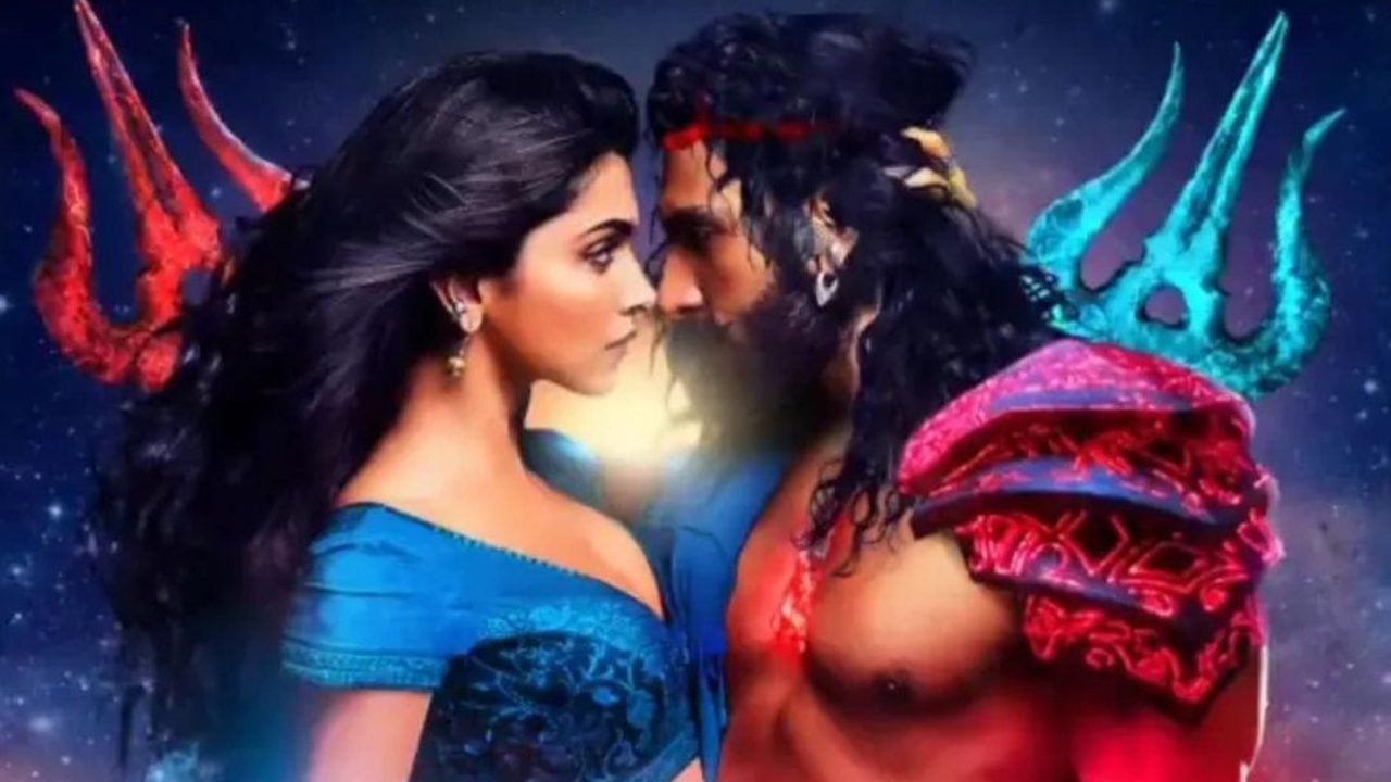 via- https://peepingmoon.com/entertainment-news/news/66190/Ranveer-Singh-and-Deepika-Padukone-to-headline-Brahmastra-Part-Fans-want-them-to-play-Dev-and-Amrita.html