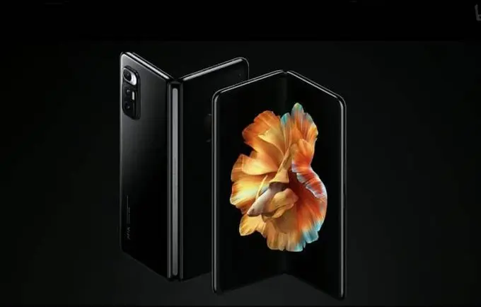 OnePlus Fold