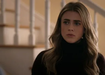 via- https://www.digitalspy.com/tv/ustv/a43940921/netflix-manifest-season-4-part-2-new-trailer/