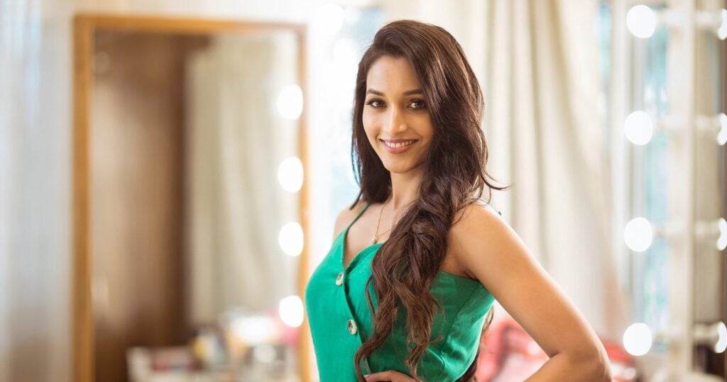 s8 Spectacular Srinidhi Shetty Age, Height, Bio, Net Worth, Career, and Family in 2024