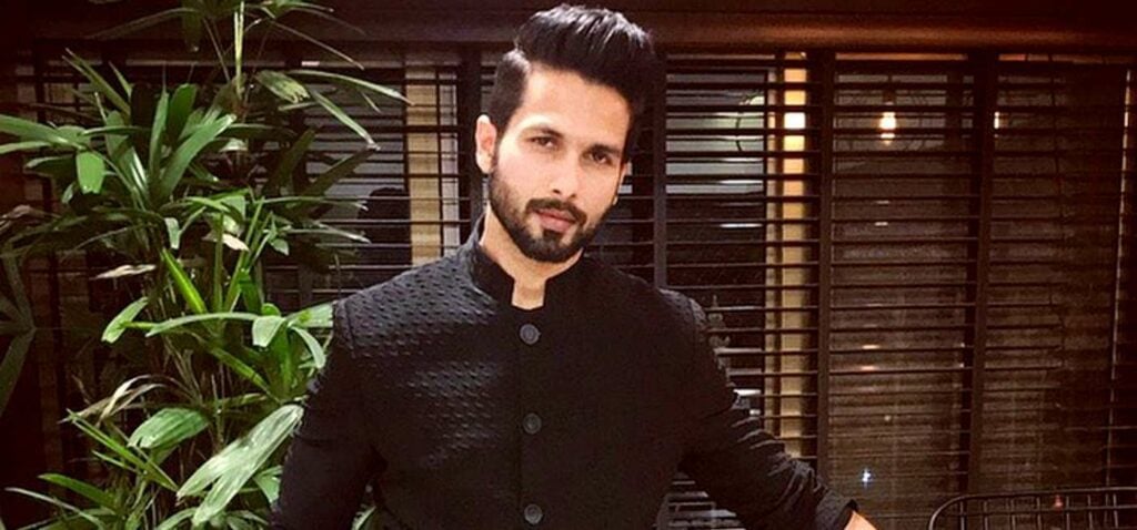 ss6 Stunning Shahid Kapoor Age, Height, Bio, Net Worth, Income, Family, and More in 2024