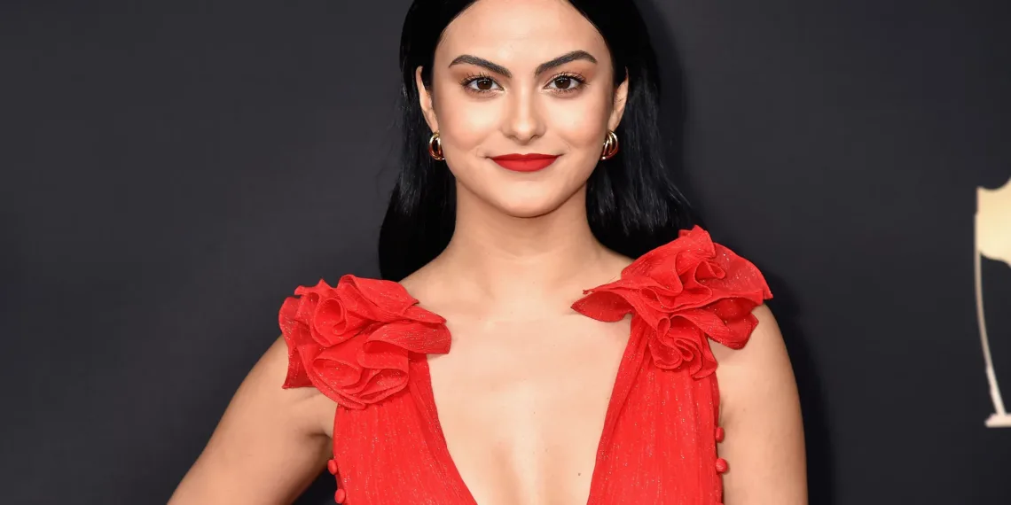 via- https://www.popsugar.com/fitness/Camila-Mendes-Opens-Up-About-Loving-Her-Body-45877401