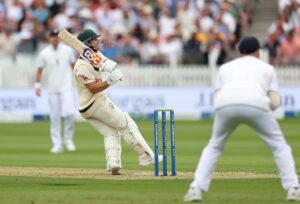 Ashes 2nd test 1st day: Australia smashes 339 in rain-interrupted  1st day thanks to Steve Smith's unbeaten 85 