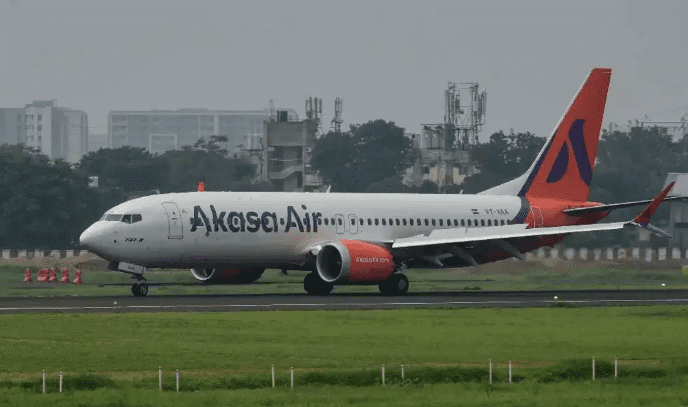 image 576 Akasa Air Raises Pilots' Salaries Amidst Airline Expansion Plans and Order Surge