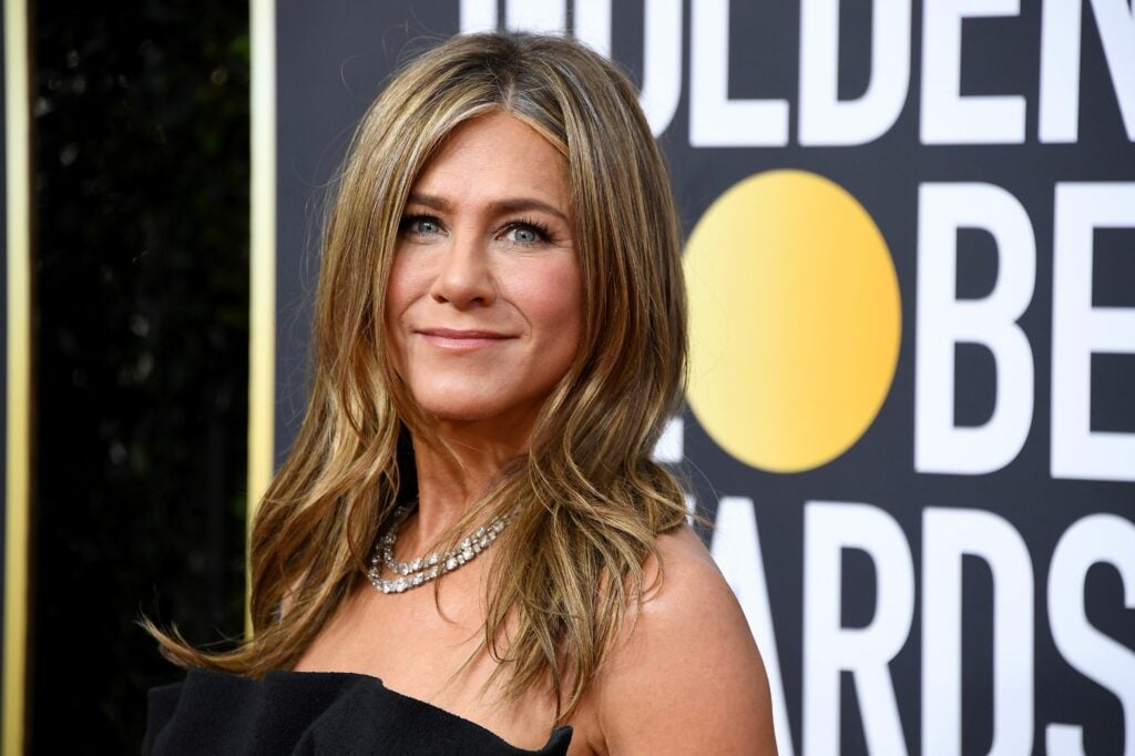j1 2 Bold Jennifer Aniston Age, Height, Net Worth, Relationships, and Family in 2024