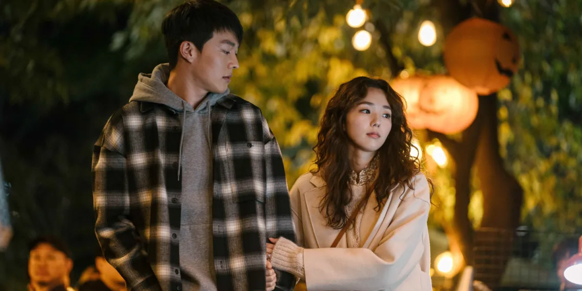 via- https://www.marieclaire.com/culture/a32253308/korean-romantic-movies/