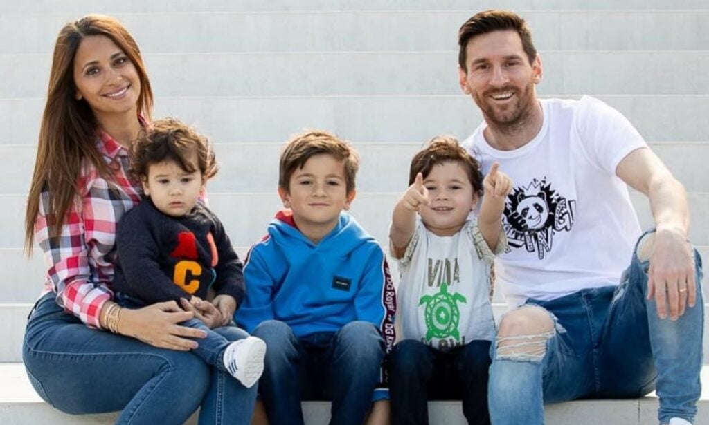 mf GOAT Lionel Messi Net Worth in Rupees, Height, Age, Bio, Transfer News, and Family in 2024