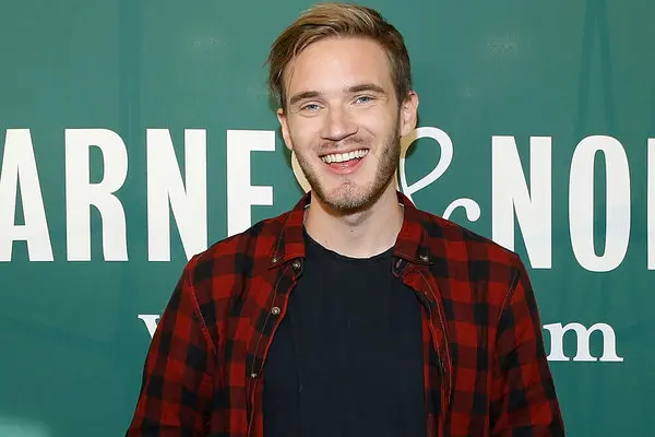 pewd PewDiePie Net Worth, Age, Bio, Girlfriend: Everything You Need to Know in 2024