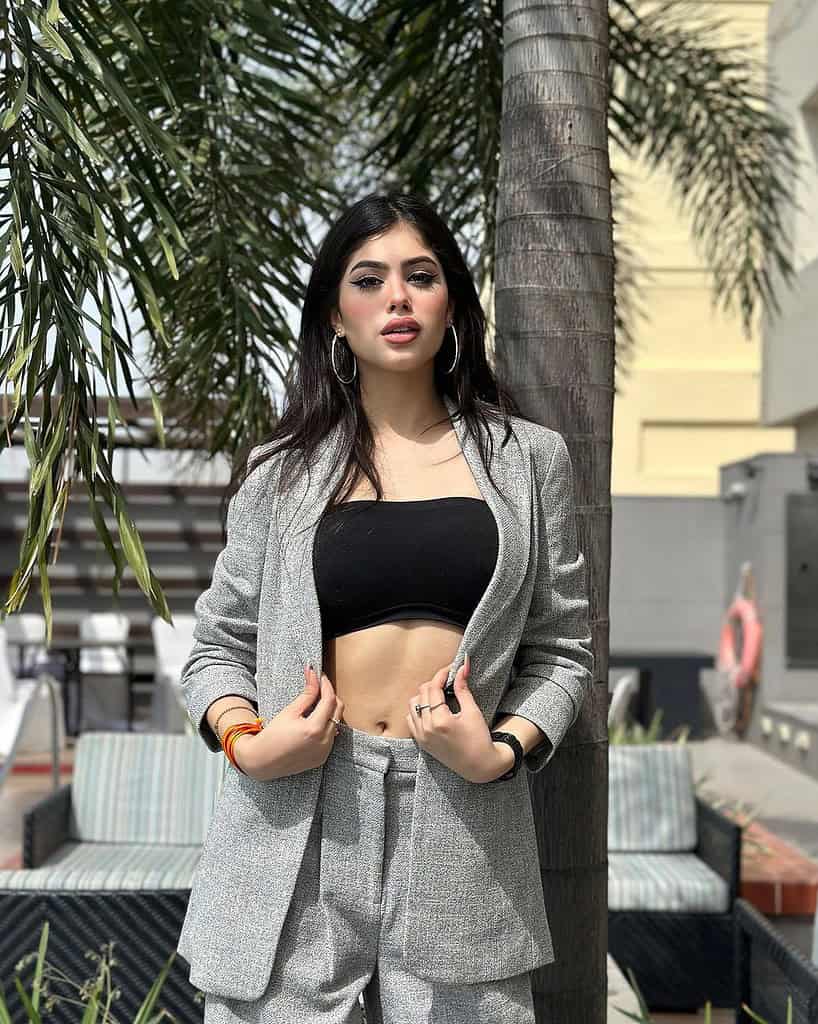 370500006 18389443084053148 3783225811439199521 n Spectacular Riva Arora Age, Height, Weight, Net Worth, Career, Income, and Relationships in 2024