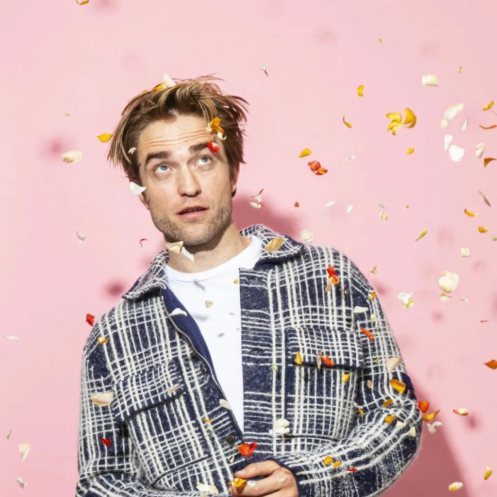 Snapinsta.app 366507316 803400281248551 1944783096361018549 n 1080 Spectacular Robert Pattinson Age, Height, Bio, Career, Income, Relationships, and Family in 2024