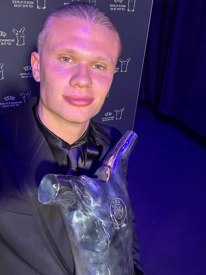 Erling-Haaland-with-the-UEFA-Player-of-the-Year-Trophy-Image-via-Twitter UEFA Awards 2023