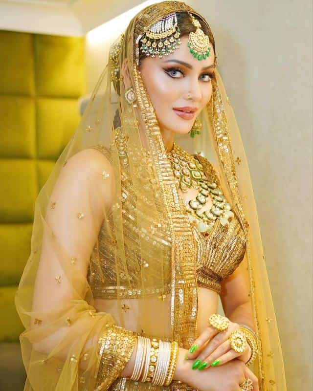 article 2023926815221355333000 Urvashi Rautela Done A Bridal Look, Stuns In A Golden-Hued Lehenga! with a hot look!