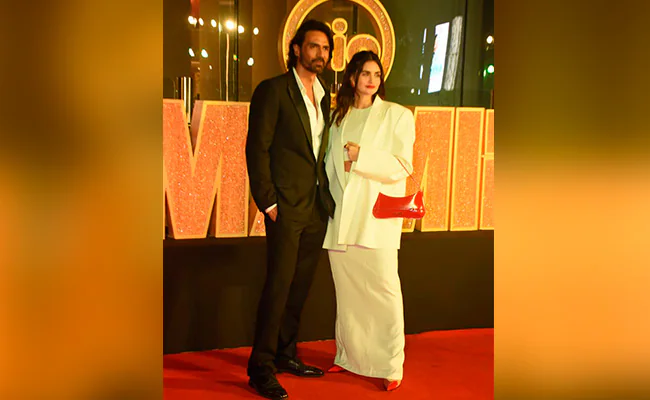 mbtosqgg arjun MAMI Film Festival 2023: Priyanka to Kareena - Check out the Best Dressed Celebs!