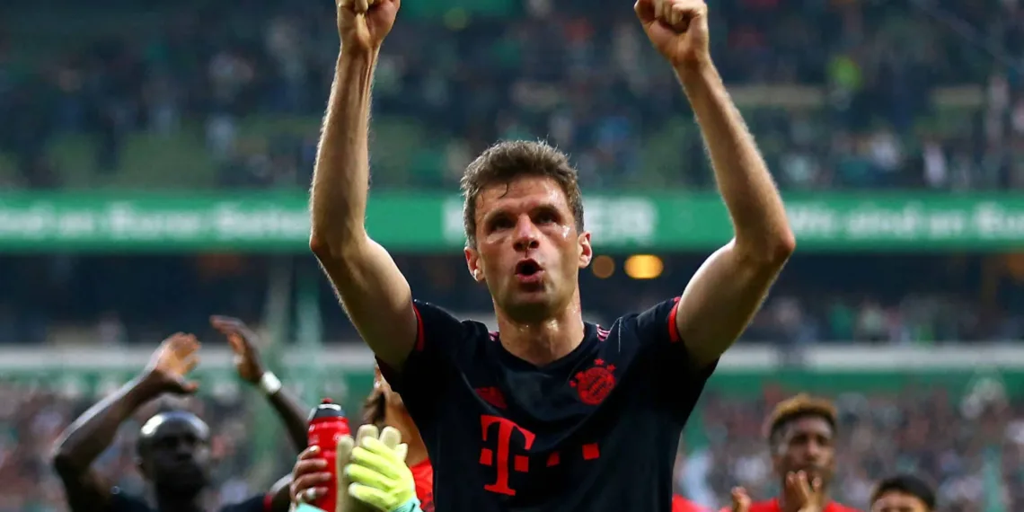 FILE PHOTO: Soccer Football - Bundesliga - Werder Bremen v Bayern Munich - Weser-Stadion, Bremen, Germany - May 6, 2023 Bayern Munich's Thomas Mueller celebrates after the match REUTERS/Thilo Schmuelgen./File Photo