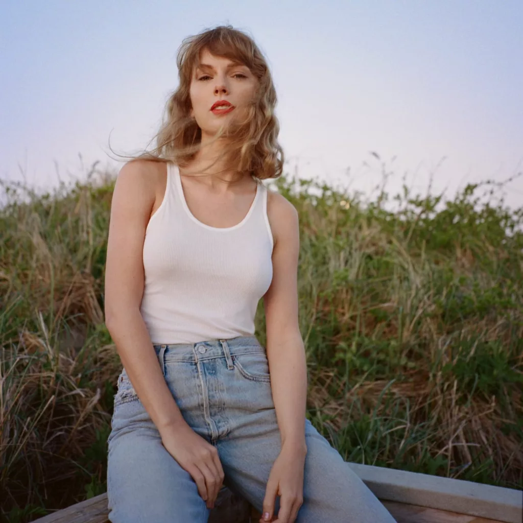 WhatsApp Image 2023 11 06 at 16.36.42 64254212 1 Taylor Swift Shatters Records with "1989 (Taylor’s Version)," Sparking a Resilient and Optimistic Era for Music Ownership!