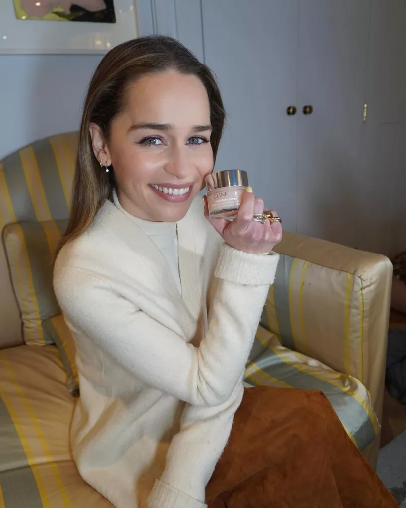 350089235 170110136016726 5223810738462731075 n Glamorous Emilia Clarke Height, Age, Bio, Career, Income, and Family in 2024