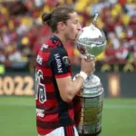 Filipe Luis to retire from football aged 38 after Flamengo’s final game of the season